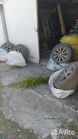 Продам комплект колес с дисками R17