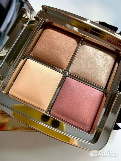 Hourglass Ambient Sculpture Unlocked palette