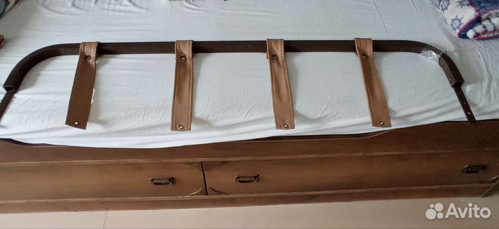 Бортик на детскую кровать