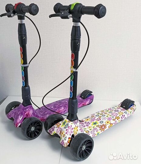 Самокат детский трёхколёсный (музыка, подсветка)