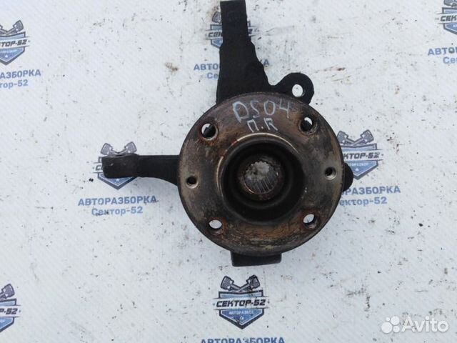 Кулак передний правый Renault Sandero 1 Logan 1