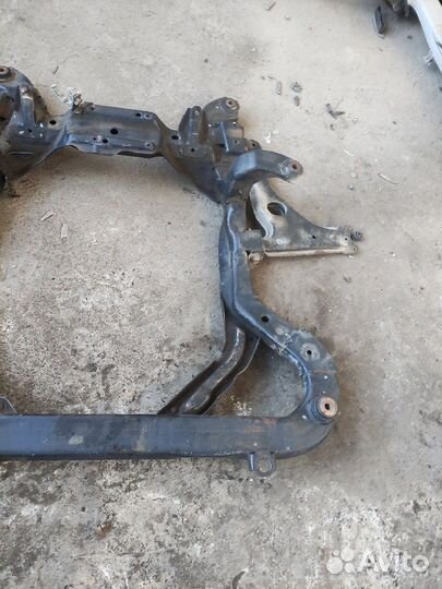 Подрамник передний Opel Vectra B