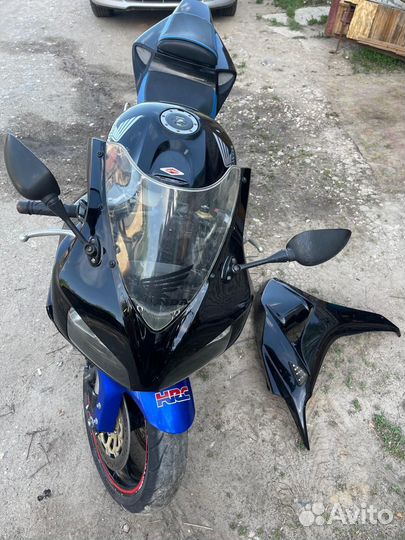 Honda cbr 1000 rr