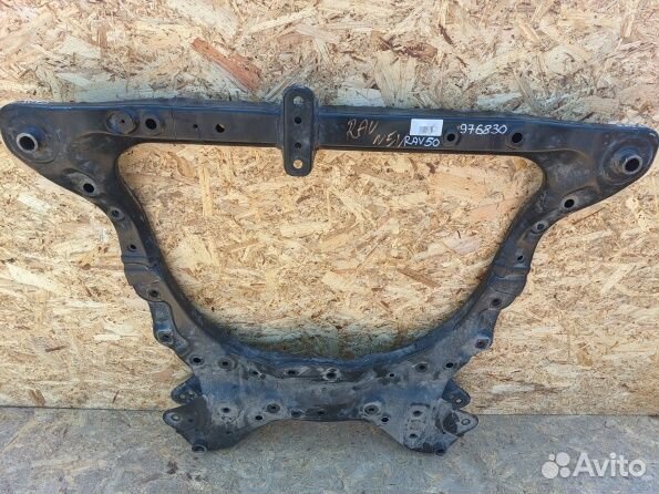 Передний подрамник Тойота Рав 4 50