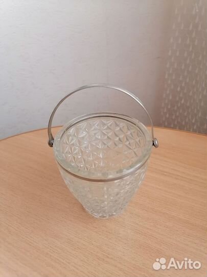 Хрустальная конфетница
