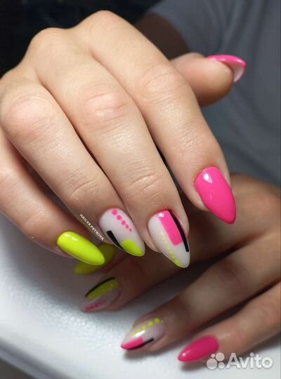 Маникюр,педикюр на Учительской