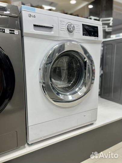 Стиральная машина LG F4J3TS2W