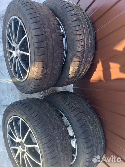 Viatti Strada Asimmetrico 185/60 R14 30Q