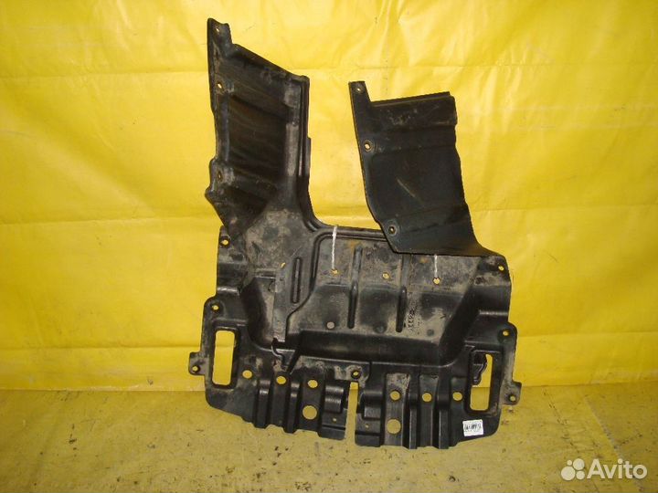 Защита двс Toyota Noah ZRR70W (Переднее)