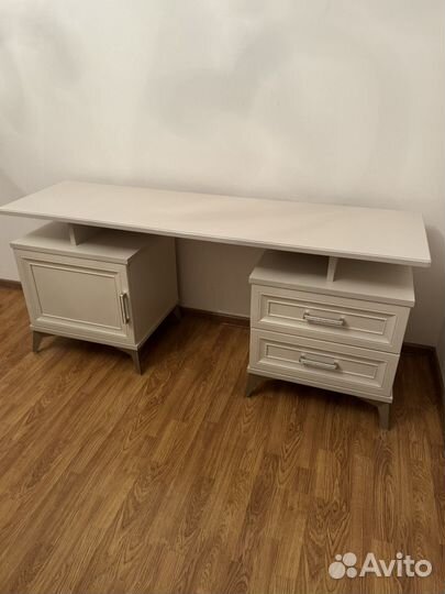 Туалетный столик Нонна