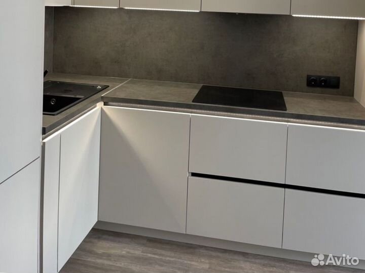 Столешница для кухни каменная Staron Metal 340х60