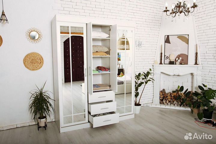 Шкаф-купе белый новый