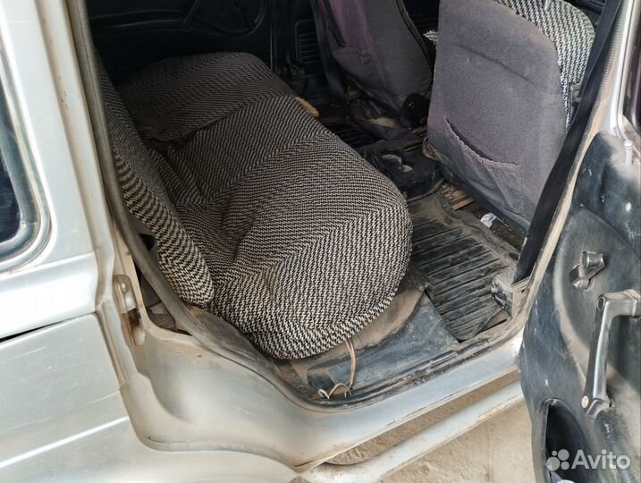 LADA 4x4 (Нива) 1.7 МТ, 2002, 144 669 км