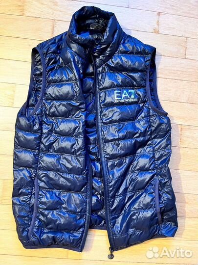 Мужская пуховая жилетка Armani