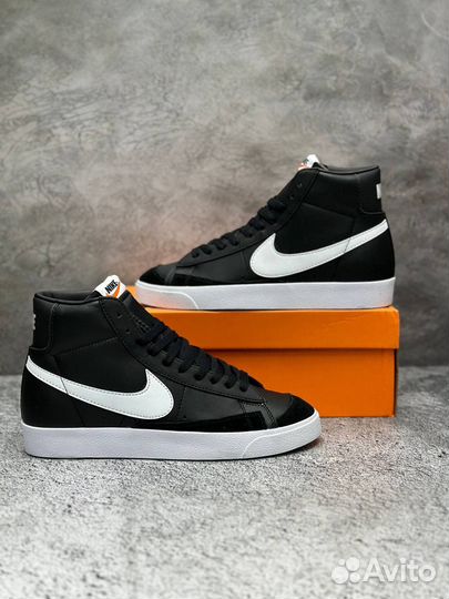 Nike Blazer Mid 77 Vintage Black Sail