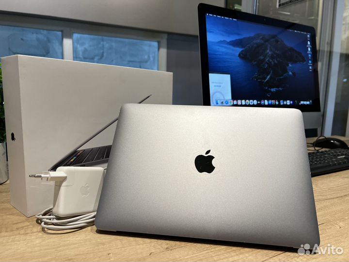 Macbook Pro 13 2020 Intel i5 RAM 16gb 256gb