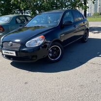 Hyundai Verna 1.4 MT, 2006, 284 000 км, с пробегом, цена 400 000 руб.