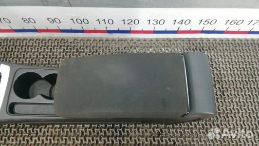 Подлокотник центральный volkswagen passat B7 (AEA2