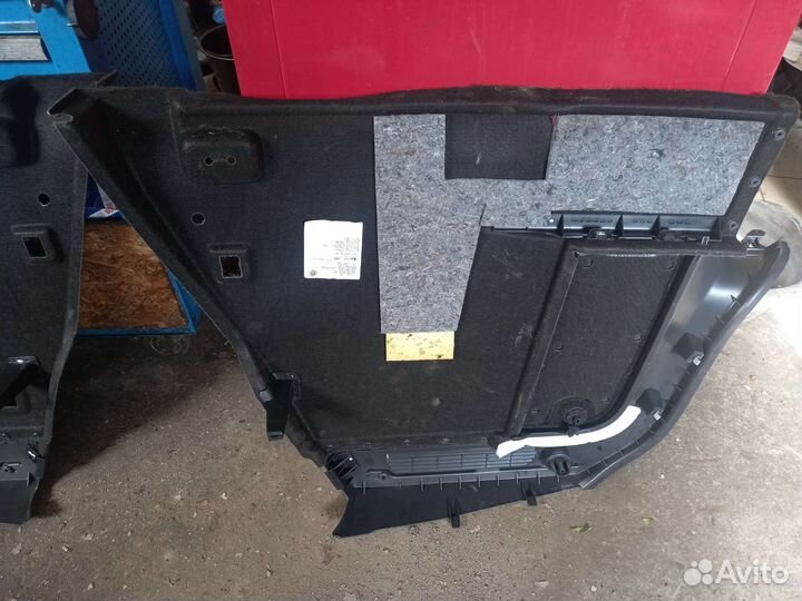 Обшивка багажника VW Tiguan 1