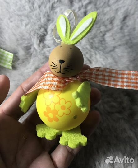 Зайчик желтый животик декор на Пасху