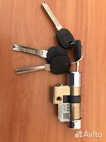 Личинка замка