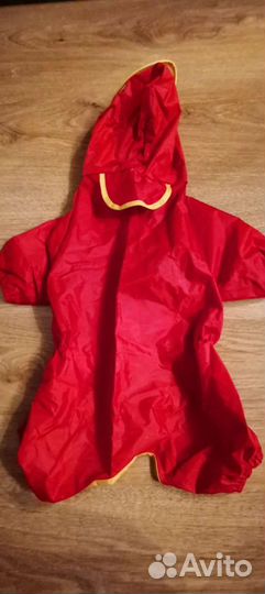 Дождевик для маленькой собаки