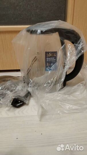 Чайник электрический новый Scarlett