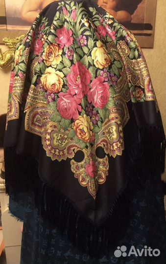 Платки,шарфы,палантины,перчатки