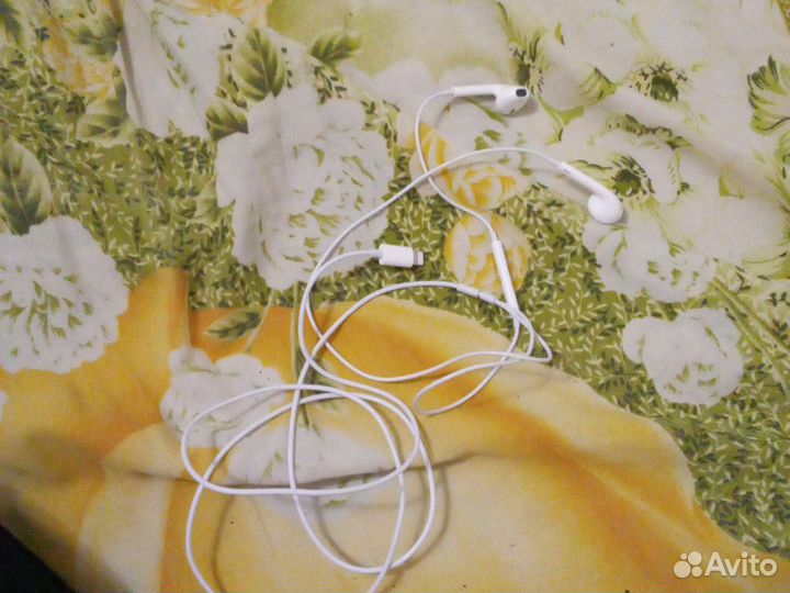 Наушники apple earpods