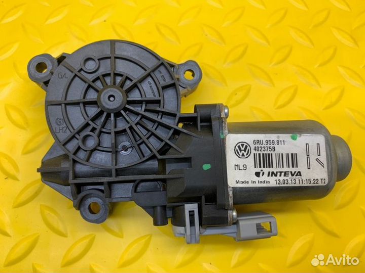 Моторчик стеклоподъемника Volkswagen Polo седан