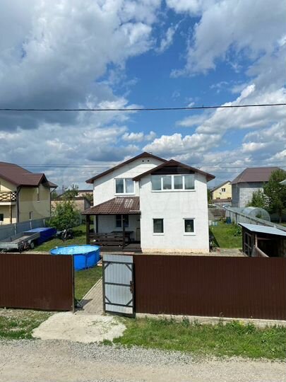 Коттедж 180 м² на участке 7,4 сот.