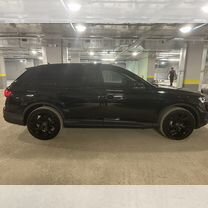 Audi Q7 2.0 AT, 2023, 200 км, с пробегом, цена 9 500 000 руб.