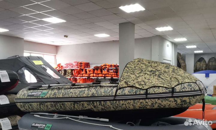 Лодка Gladiator E 350 PRO camo