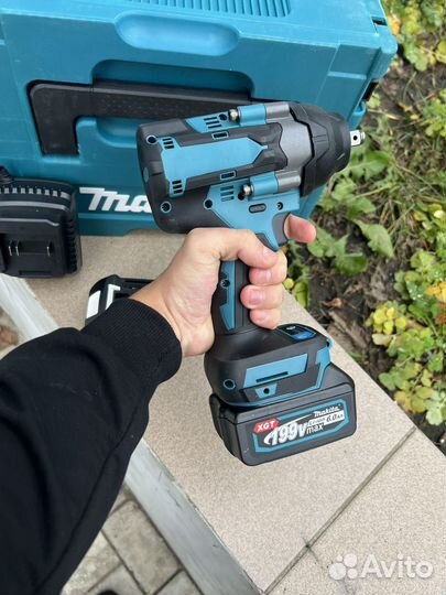 Гайковерт аккумуляторный Makita 1800 N.m