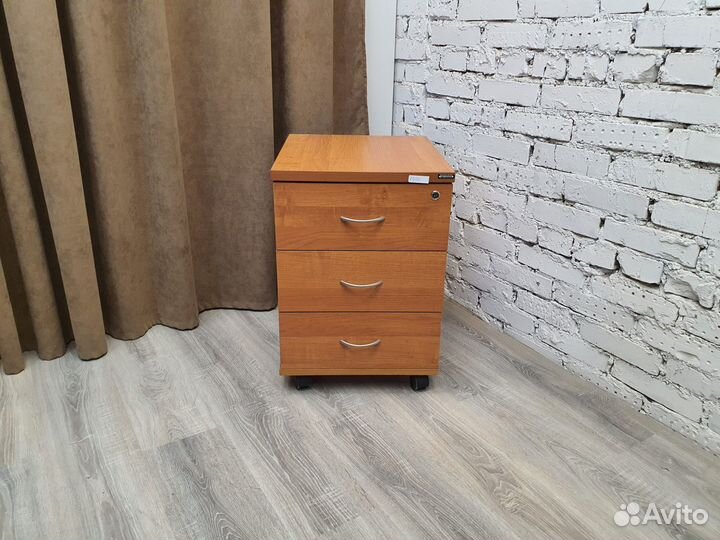 Тумба подкатная бу