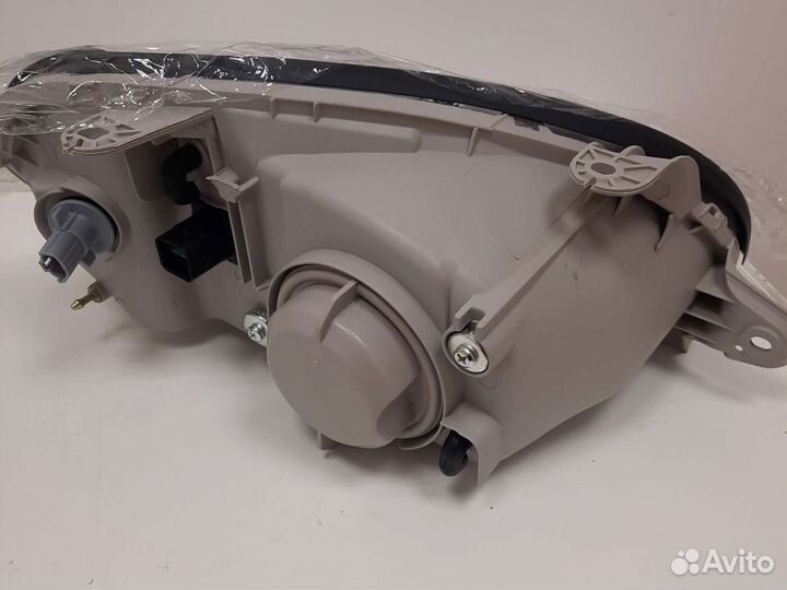 Левая фара Chevrolet lanos