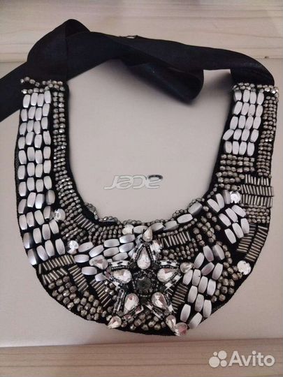 Украшения на шею