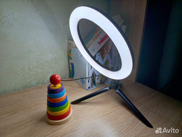 Кольцевая лампа + Штатив настольный