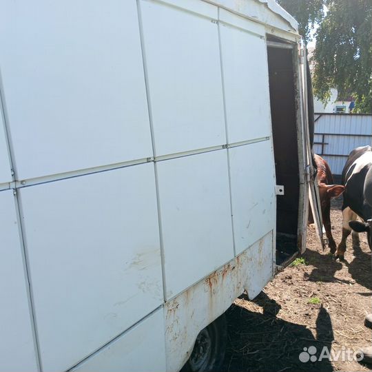 Прицеп для проживания или торговли