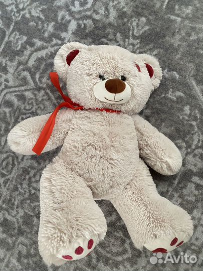 Плюшевый медведь