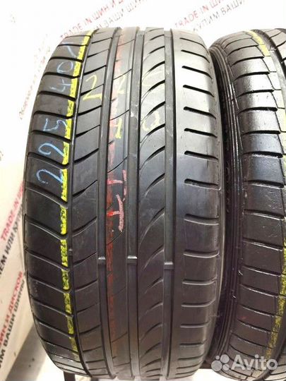 Dunlop SP Sport Maxx 225/40 R18 92Y