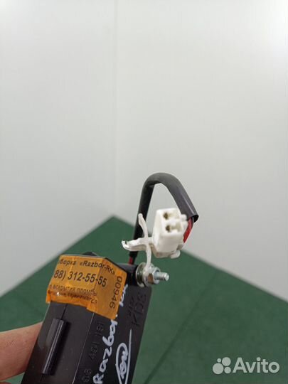 Активатор замка двери багажника Chevrolet Captiva