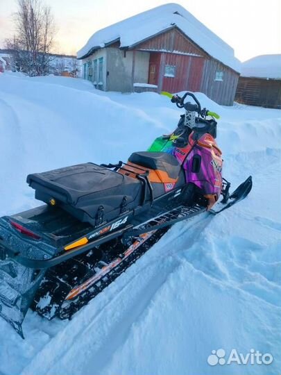 Снегоход BRP Ski-Doo Summit XM 154 800R