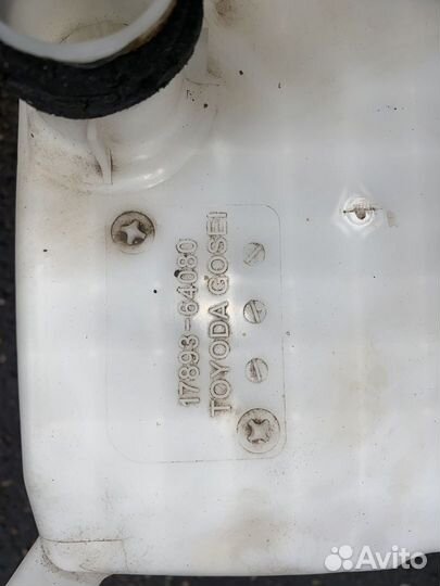 Бачок влагоотделителя Toyota Corolla Fielder ZZE12