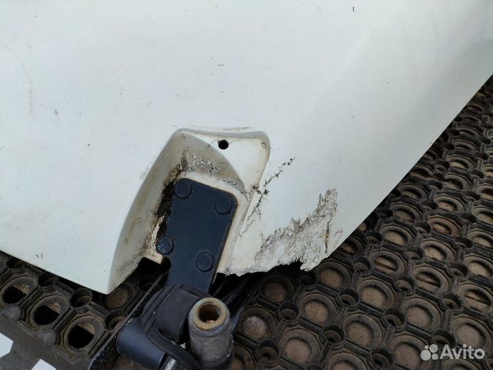 Спойлер кабины верхний