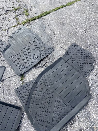 Автомобильные коврики granta