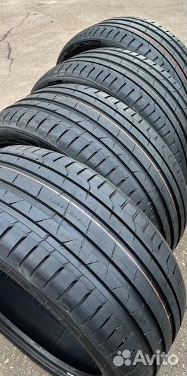 Ikon Tyres Autograph Ultra 2 SUV 255/45 R20