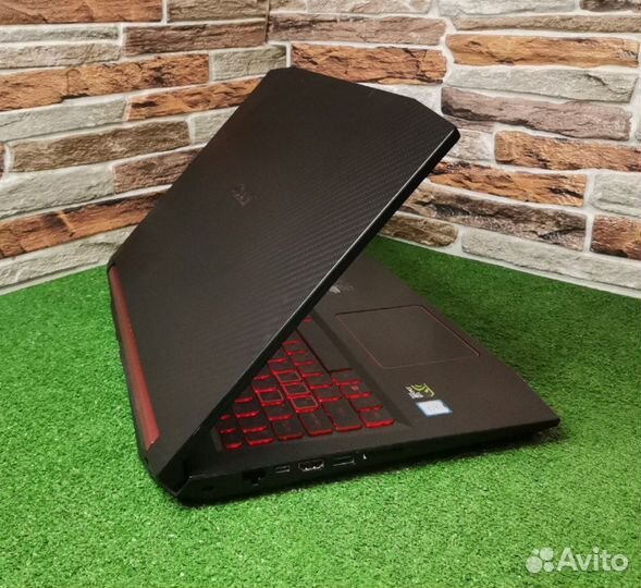 Игровой ноутбук Acer nitro 5 i5 8го/GTX 1050TI/SSD