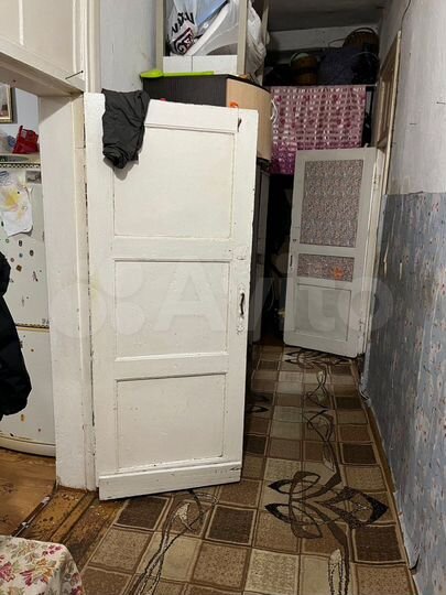 Комната 32 м² в 3-к., 1/2 эт.