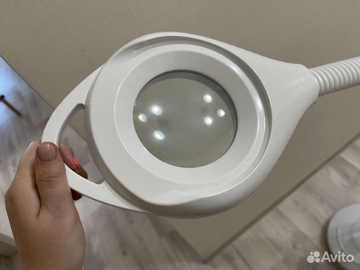 Ulnoff Лампа лупа косметологическая 160 см